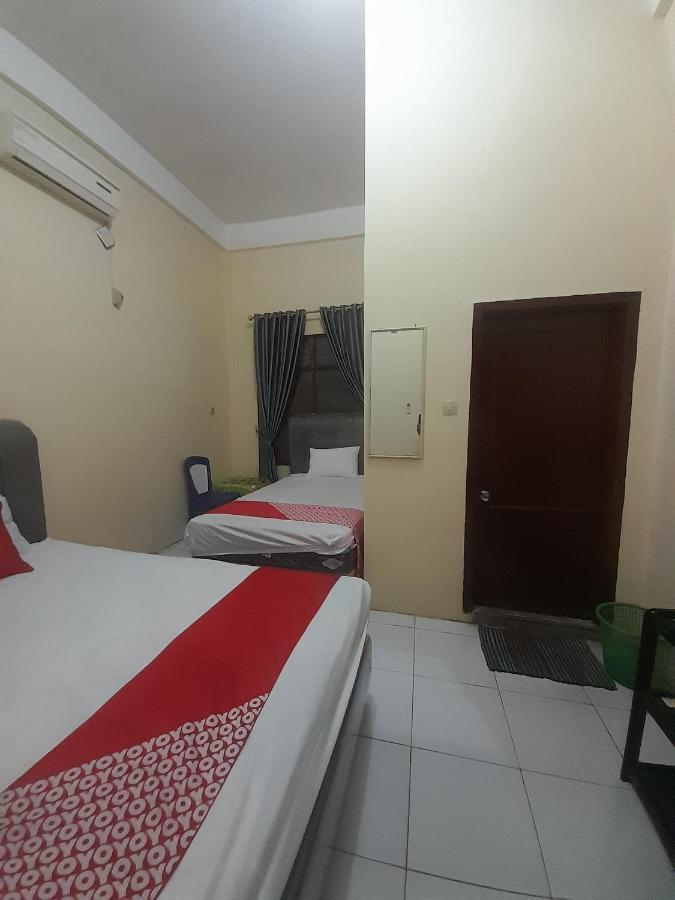 Oyo 931012 Tamara Homestay Syariah Medan Exterior foto