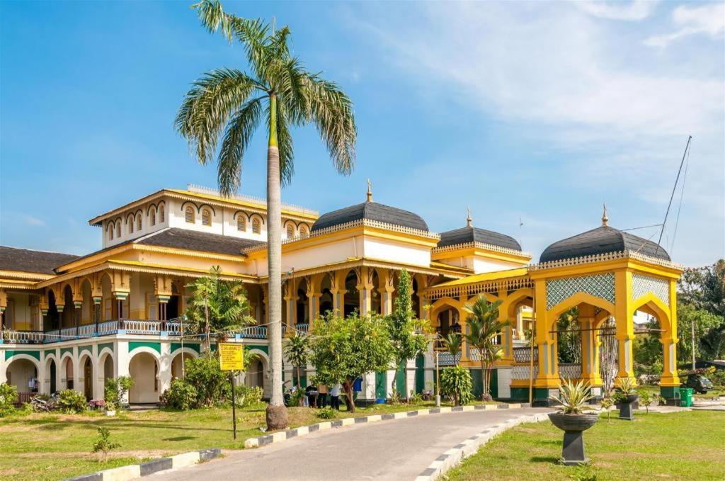 Oyo 931012 Tamara Homestay Syariah Medan Exterior foto